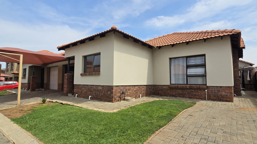 3 Bedroom Property for Sale in Waterval East North West